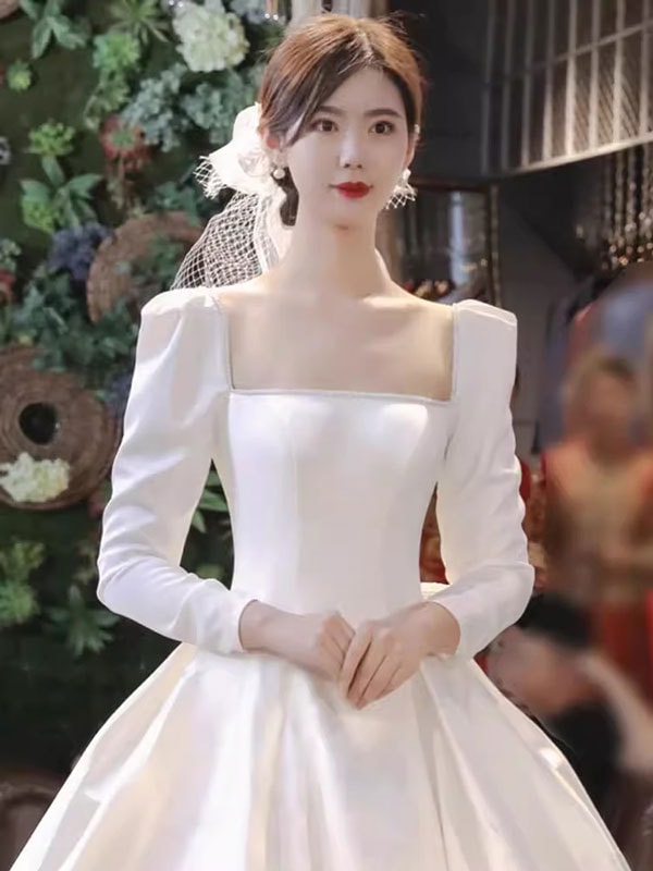 ウェディングドレス レディース 二次会 花嫁ドレス 結婚式 パーティードレス マーメイドライン レトロ オフショルダー Vネックサテン ライドウェディング(M-0064)