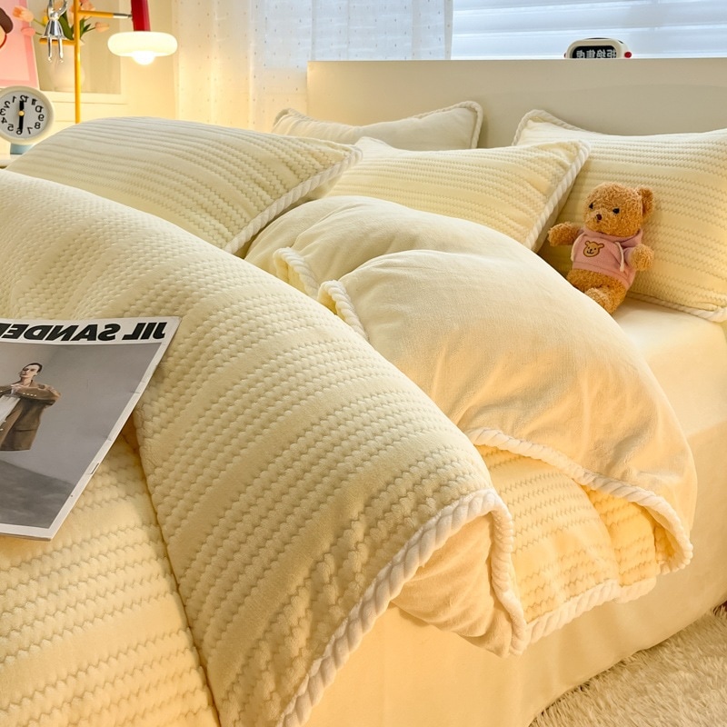 学生寮用厚手のジャカードミルクフリース寝具セット（4点）フリースとコーラルフリースの羽毛布団カバーとシーツ（3点）付き 5,924円