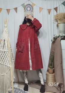 20秋冬のコーデュロイの厚いコートのコートの綿の服の気質の潮流は軽く熟しています