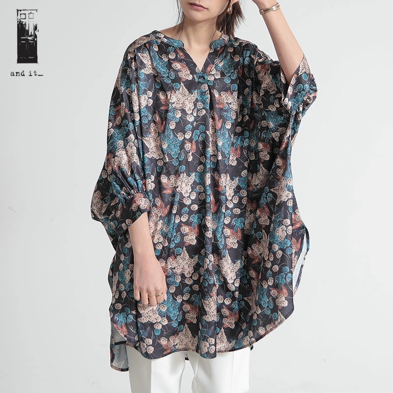 バンドカラースキッパー花柄プリントワイドチュニック シャツ ブラウス レディース トップス 春夏 サテン 高級感 チュニック丈 ヴィンテージ 花柄 フラワー プリント お尻が隠れる 体型カバー ゆった