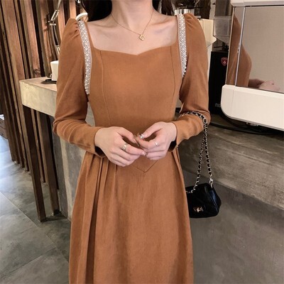 ワンピース フレアワンピース ミモレ ミモレ丈 袖あり 長袖 スクエアネック フレア Aライン ウエストマーク スパンコール かわいい 大人可愛い 上品 おしゃれ お洒落 レトロ 大人女子 ラブリー