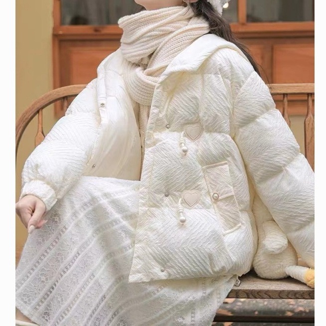 女性のためのの優しい綿入りジャケット2024冬の新しいスタイルの小さなファッション女性のための暖かい厚みのある綿ジャケット