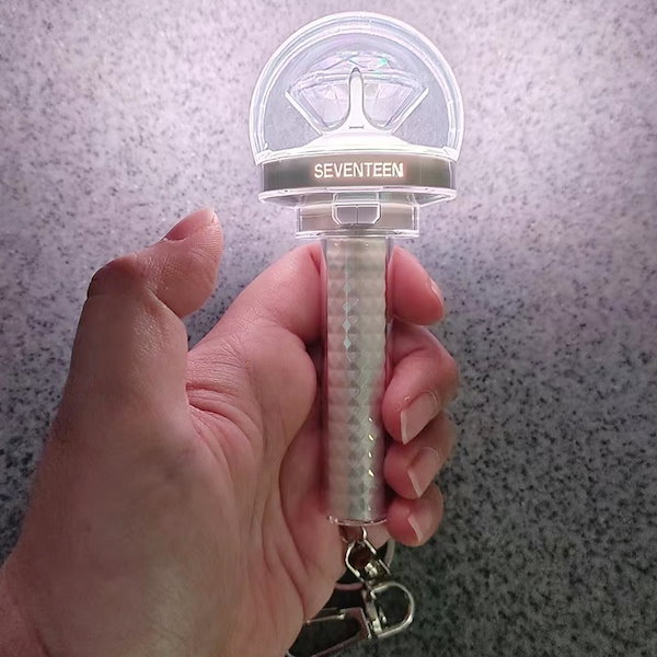 seventeen セブチ ミニcarat棒 ペンライト ver.2 キーリング SEVENTEEN - OFFICIAL LIGHT STICK KEYRING VER.2 – K-COSMO