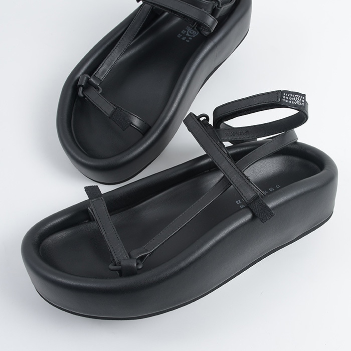 MM6 エムエムシックス サンダル シューズ プラットフォーム ウェビングサンダル S59WP0205 P6383 レディース ブラック レザー 夏 人気 おすすめ