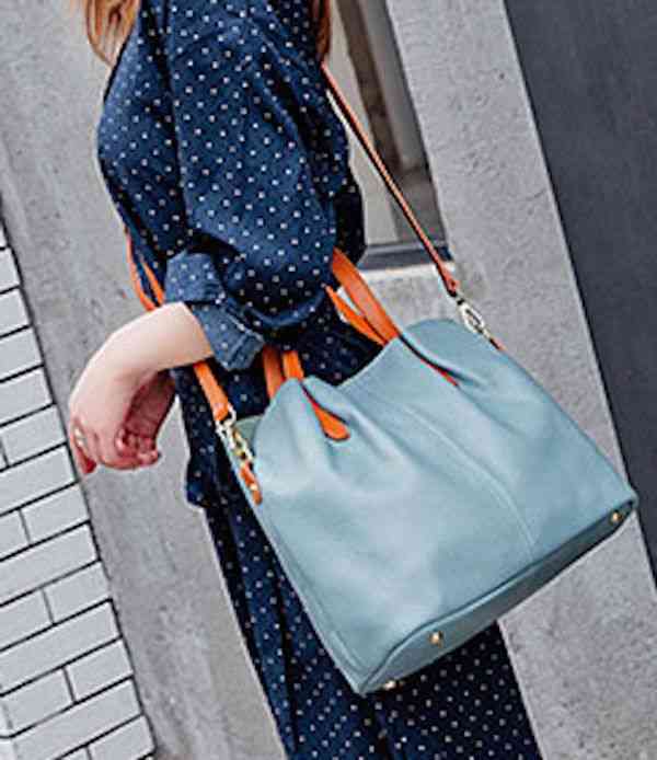 ハンドバッグ レディース ミニバッグ 秋 夏 黒 本革 軽い トートバッグ 人気 斜めがけ ミニショルダーバッグ ミニ カジュアル トート 冬 ブランド 春 レザー革 小さめ ミニトートバッグ おしゃ