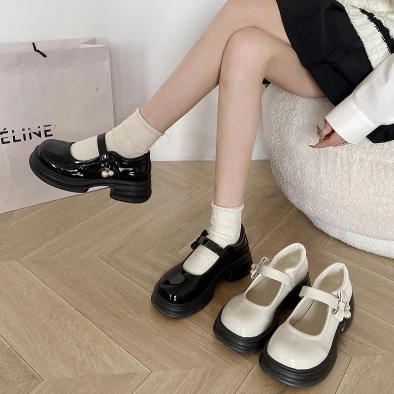 モカシン ラウンドヘッド厚底スモールレザーシューズ女性新しい浅い口シングルシューズ高ルフー靴
