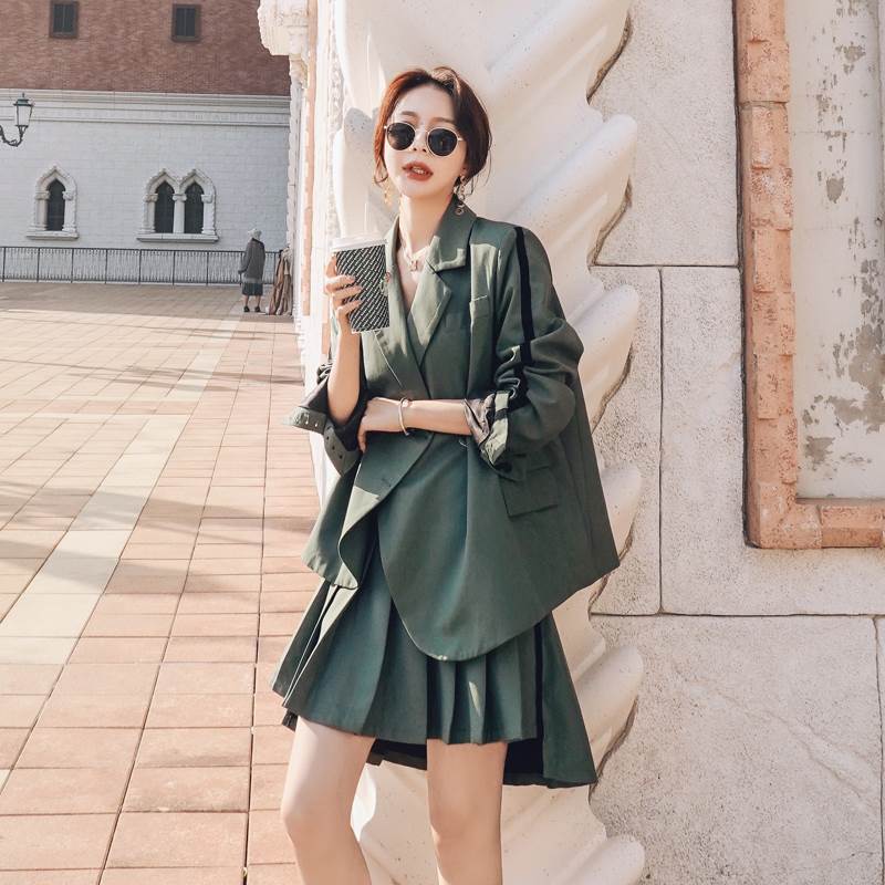 セットアップ レディース スーツ ジャケット スカート ミニ丈 プリーツ 緑 グリーン 無地 かっこいい 個性的 ミニスカート 上下セット かわいい 大人可愛い ボタン 清楚 マニッシュ クール 存在