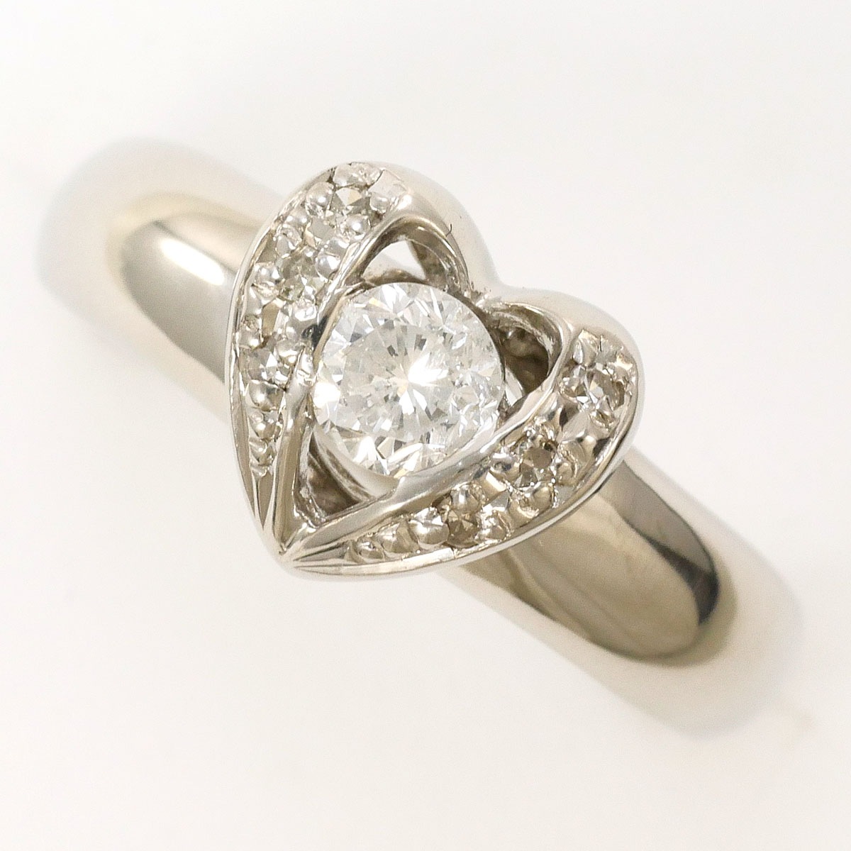 PT900 プラチナ リング・指輪 7号 ダイヤモンド 0.26ct ダイヤモンド（ct刻印なし） I1 鑑定書 総重量約3.3g 中古