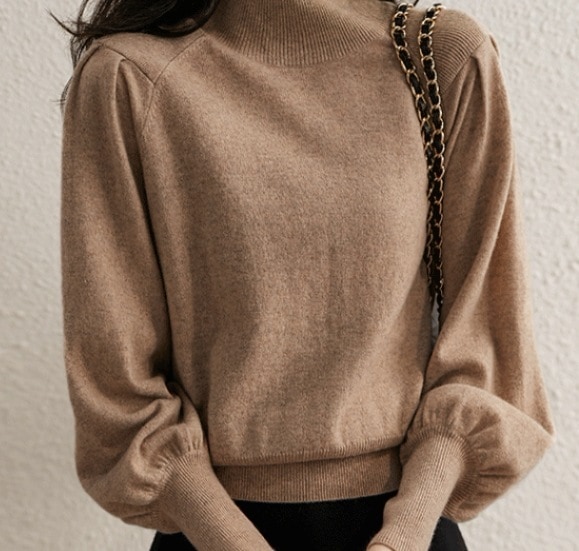 ニットソー セーター ひざ丈 ミディアム丈 長袖 パフスリーブ スリム タイト 細身 ストレート スマート ニット かわいい 可愛い きれいめ シンプル カジュアル おしゃれ お洒落