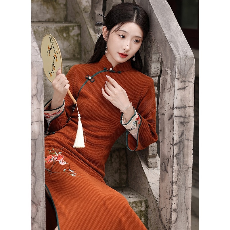 ワンピースドレスドレス漢服スタイルミス・チョンサム2025秋と冬の女の子は若い新しいスタイルの長袖ドレスを改善しました