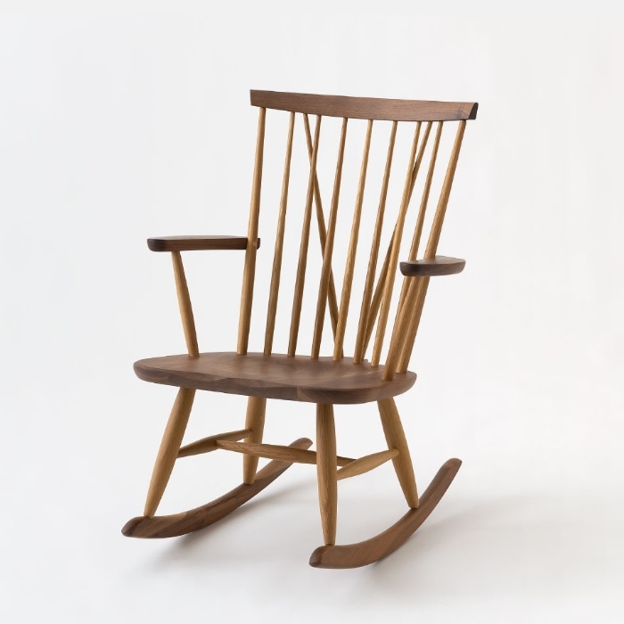 ロッキングチェア 飛騨産業 ニューマッキンレイ 椅子 チェア 国産 日本製 木製 天然木 板座面 NM267RC ツートン色 肘付 アーム そり脚 コンパクト