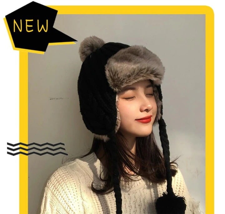 大人気！ 秋冬コーデにぴったり 暖かい 新品 冬 カップルウェア スキー帽子 防寒 耳当て付き 秋 韓国 百掛け ニット帽 元気な少女 ファッション 小顔効果 飛行帽 裏ボア 可愛い ポンポン付き