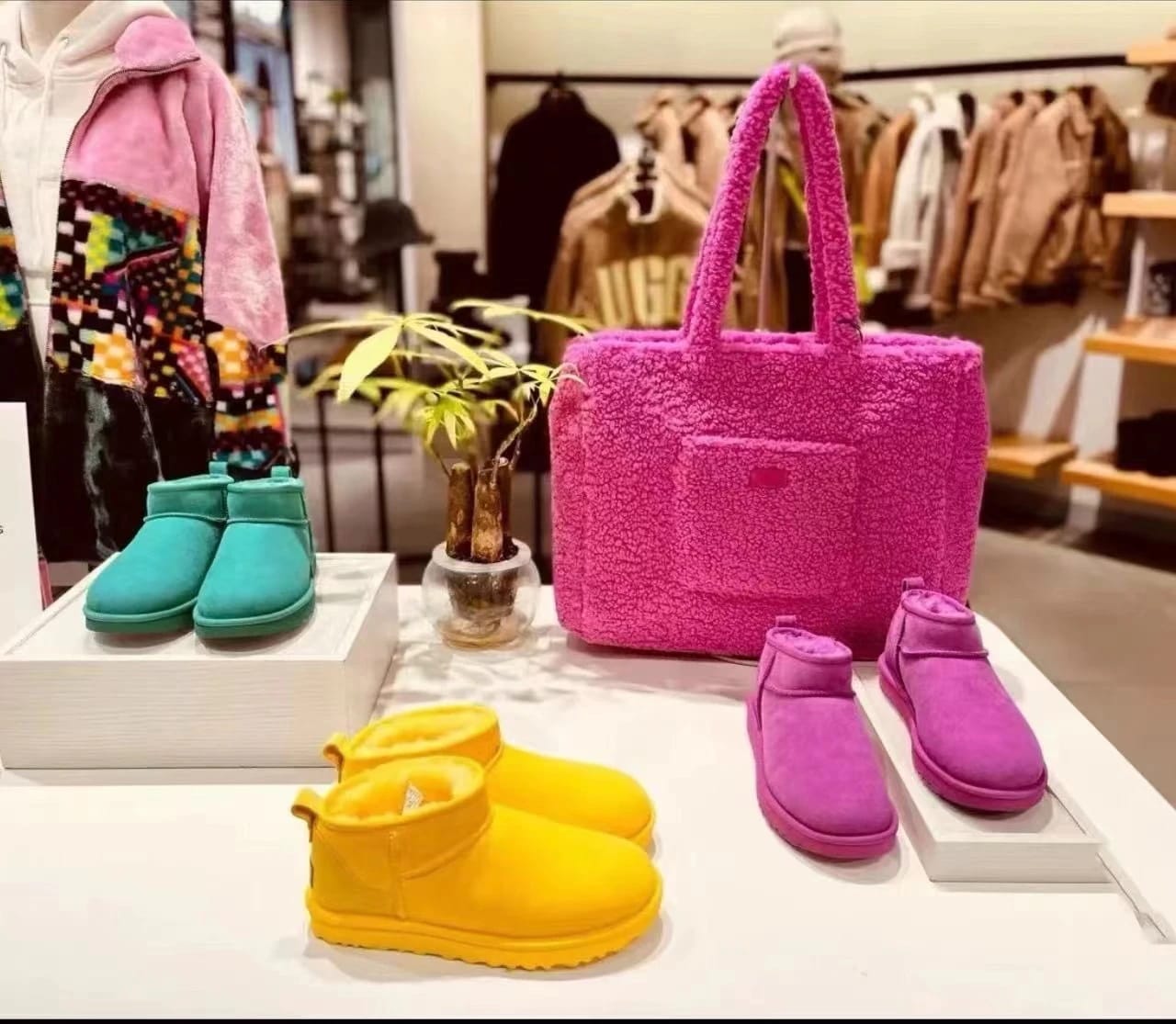 2024新品正規毛皮スノーブーズ ムートンブーツ厚底秋冬レッド新色高純毛ヌードブーツスノーブーツムートンブーツ