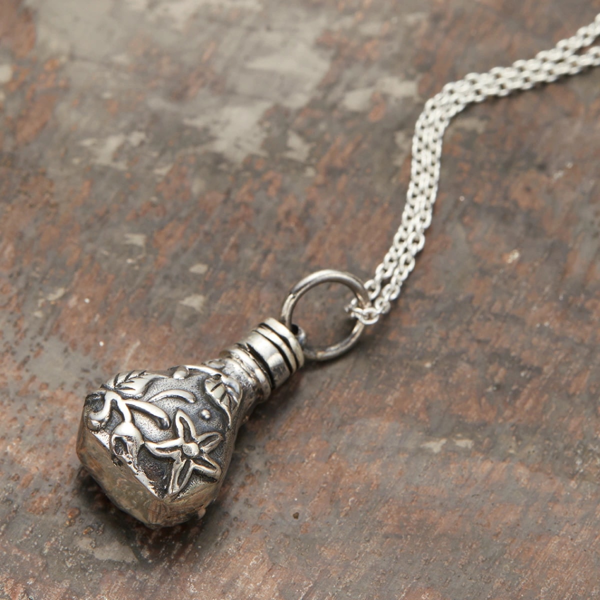 アロマペンダント ネックレス レディース シルバー925 香水瓶 アロマ 香り 花柄 40cm 7,204円