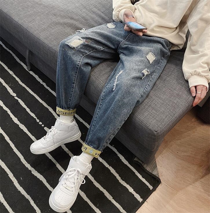 送料無料春までok 春 新作 メンズ ジーンズ 韓国 トレンド ロックパンツ ゆったりする ダメージデニムパンツ 原宿bf风 ファッション ストレートパンツ 気質 九分丈