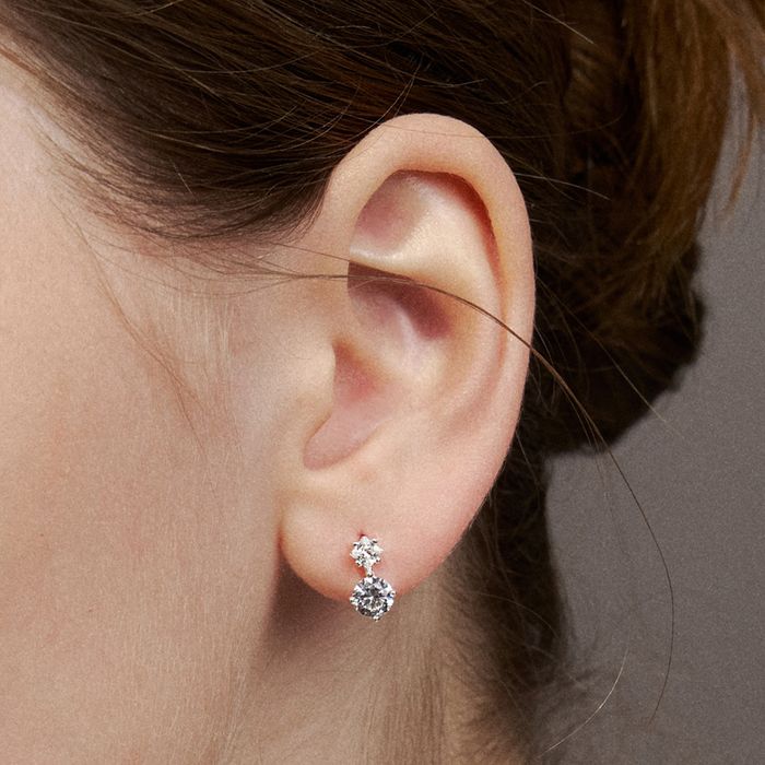snowflake one-touch earring おしゃれ ピアス 韓国芸能人着用 韓国ファッション