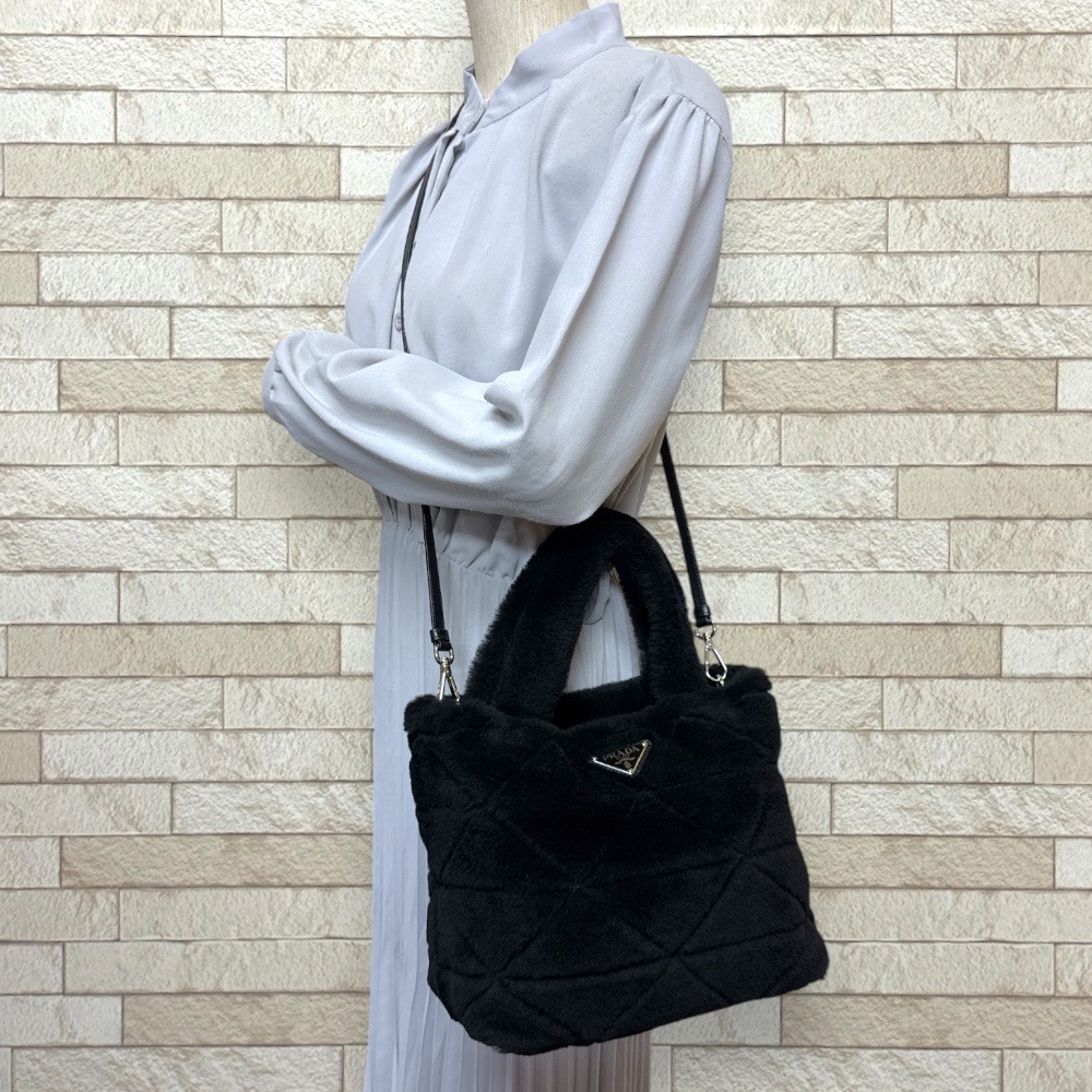 プラダ ショルダーバッグ 1BG378 ブラック PRADA 中古 美品