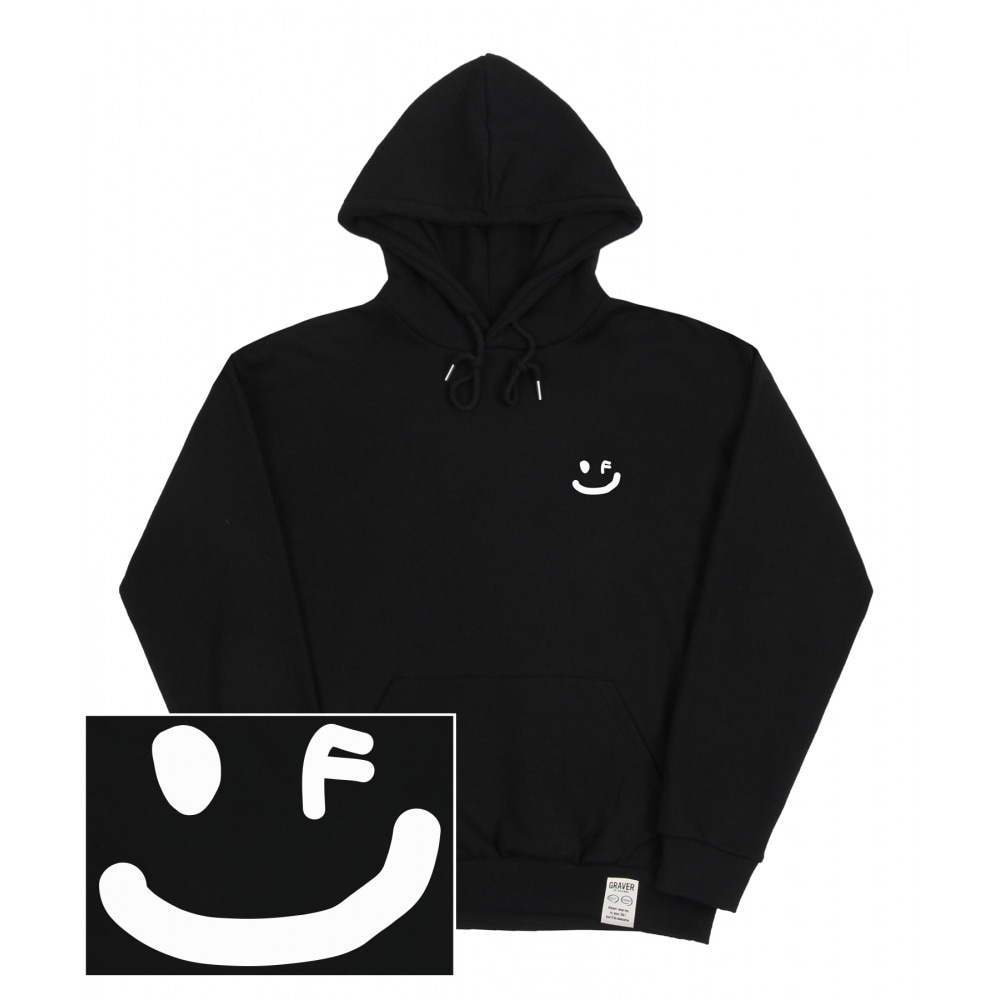 GRAVER [UNISEX]スモールドローイングスマイルフードティー_ブラック/ホワイトロゴ