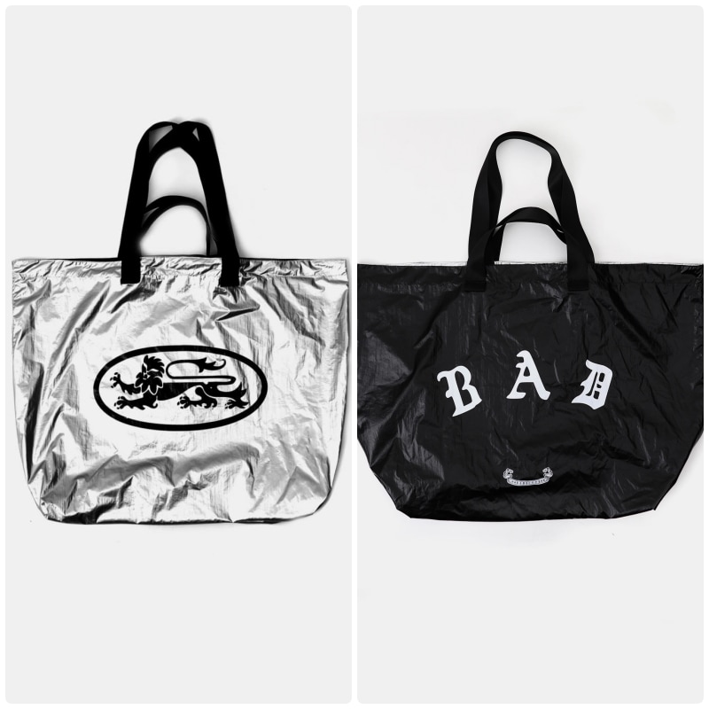 【BADBLOOD】 MYSTIC 2 WAY REVERSIBLE SHOPPER BAG : SILVER/BLACK