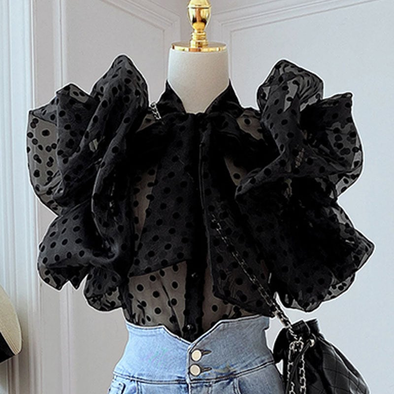 トップス 人気 おすすめ おしゃれ お洒落 激安 安い プチプラ ブラウス シアー シャツ レディース シースルー 半袖 ショート丈 ふわふわ 美シルエット 華奢見え フリル リボン wto
