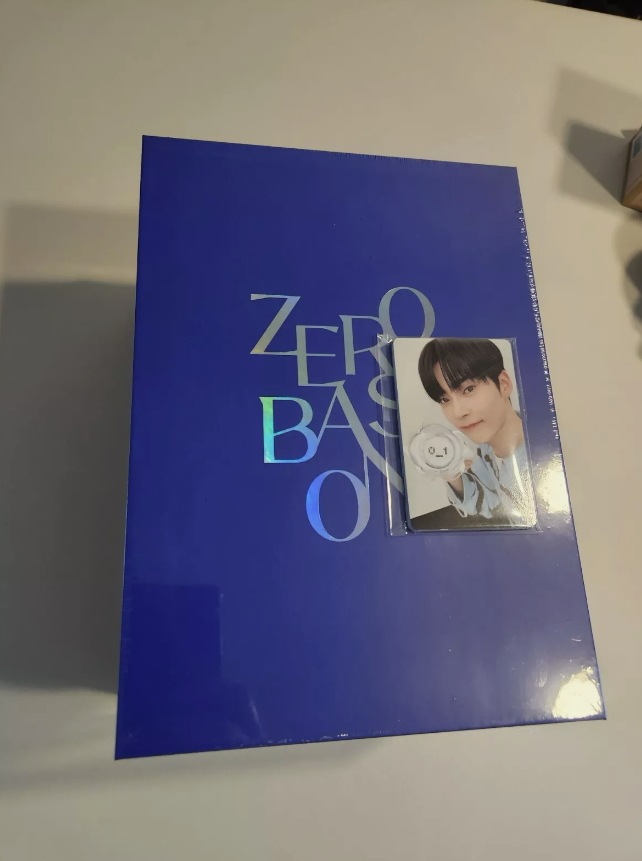 ZERO BASE ONE ZB1 OFFICIAL LIGHT STICK WITH PHOTO CARD MD MERCH