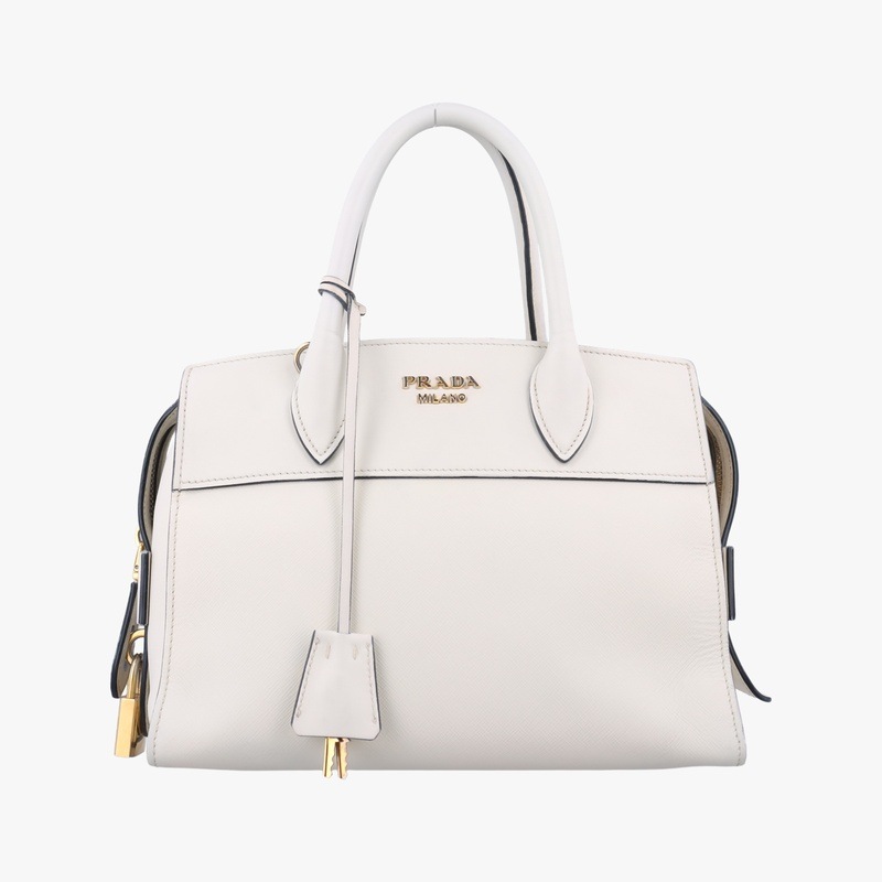 エスプラナードホワイトサフィアーノレザー1BA045117 X中古