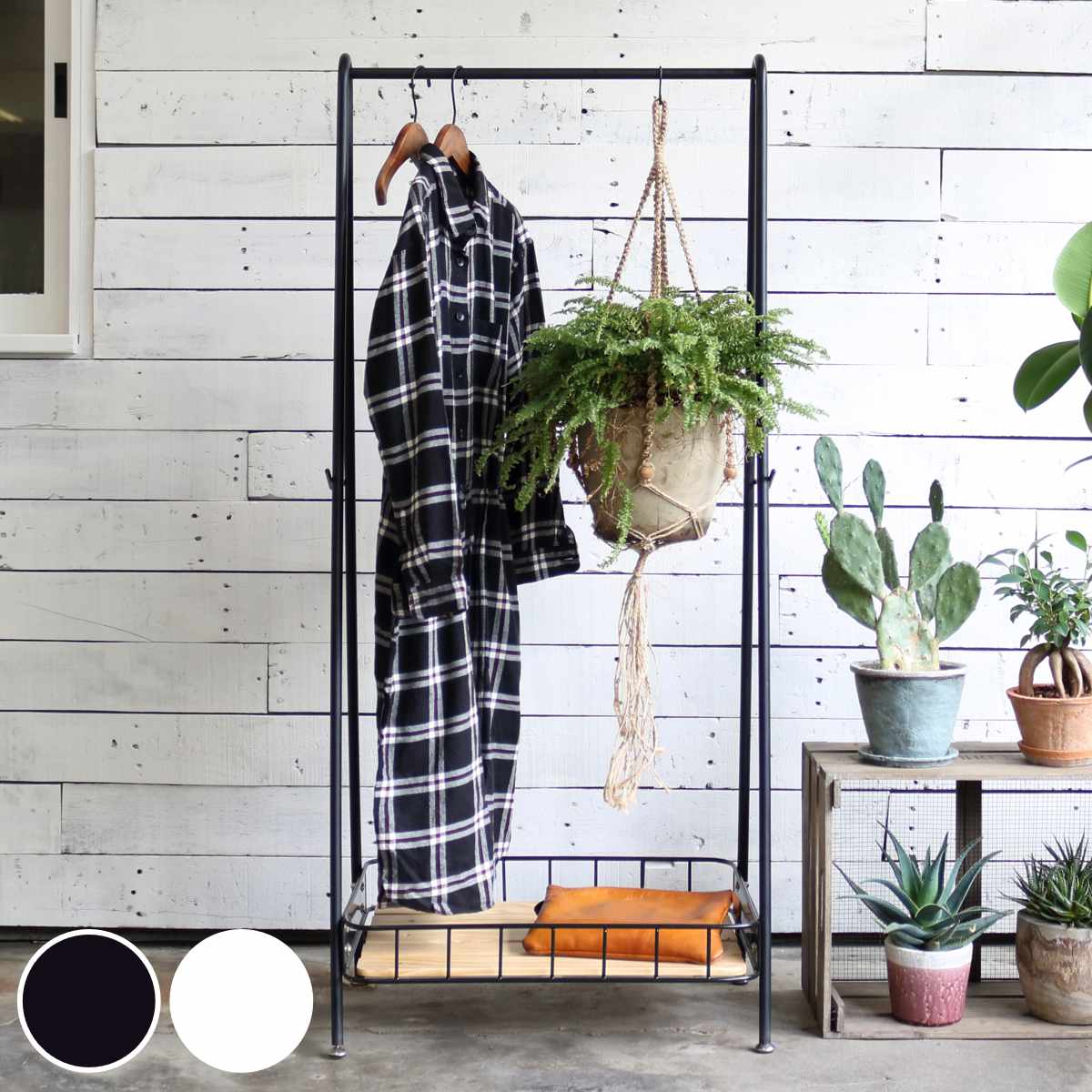 ハンガーラック カゴ付 スチールフレーム 約幅62cm 洋服掛け ハンガー掛け バッグ置き 小物置き 収納 バスケット ポールハンガー A型 コートハンガー コート掛け 玄関 ブラック