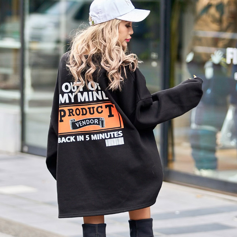 韓国製バックネオンロゴ使いビッグプルオーバー/国内発送/当日12時までの注文で当日発送（土日祝除く）/明日着/超BIG/スウェット/ペアコーデ/オーバーサイズ/男女兼用/レディース/体型カバー