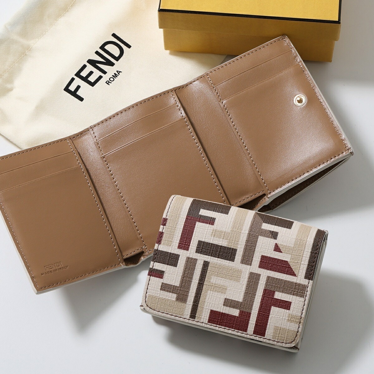 FENDI フェンディ 三つ折り財布 Roma ローマ ミディアム 8M0480 AV1Y レディース FF柄 ズッカ柄 ミニ財布 F1TVK/MULTICOLOR+GREZZO+SOFTGOLD