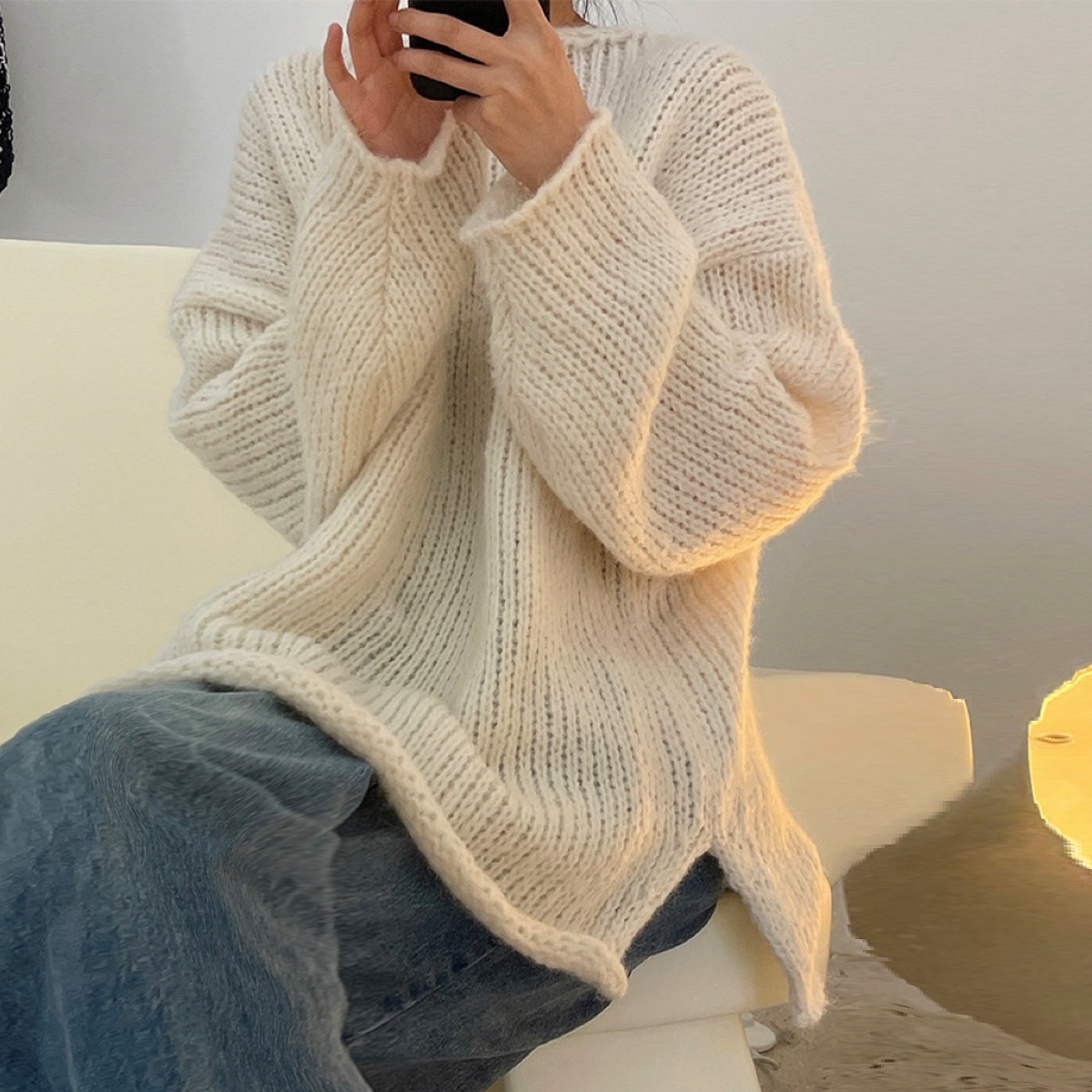 秋冬の新型韓国東大門クリームの太い針はセーターのゆったりしているセーターをかぶせます