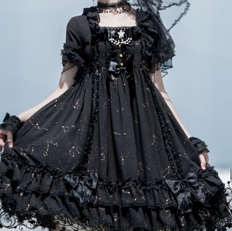 154【新作登場 最安値】 ロリータ 黒系メイド服ワンピース　 ゴスロリ コスプレ メイド服 コスチューム 文化祭 学園祭 衣装 仮装 ハロウィン おすすめ 可愛い 日常　写真　舞台　花嫁