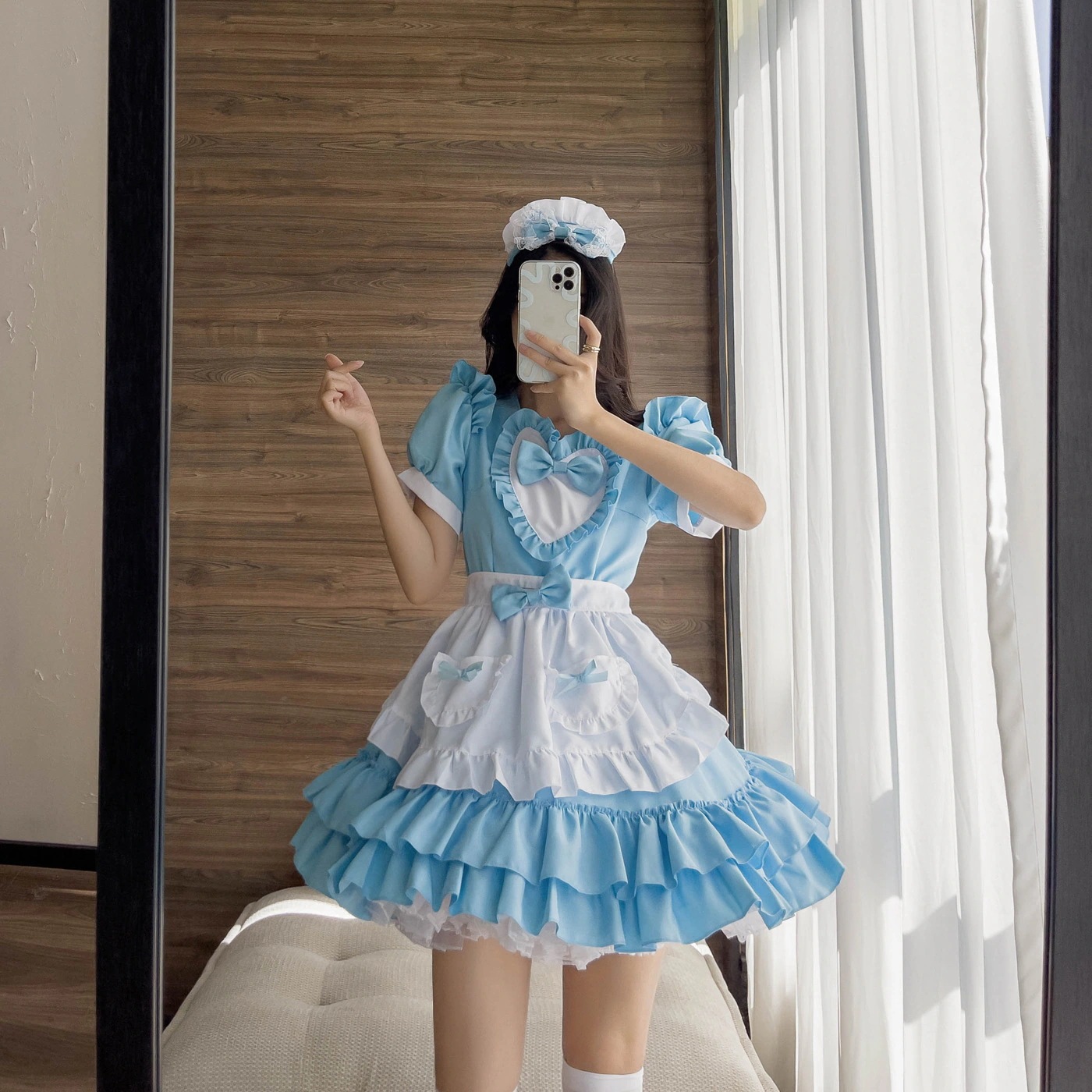 【2025新作】日韓セクシーなクリーム小さい恋人メイド服青い清純なロリータワンピース 4,816円
