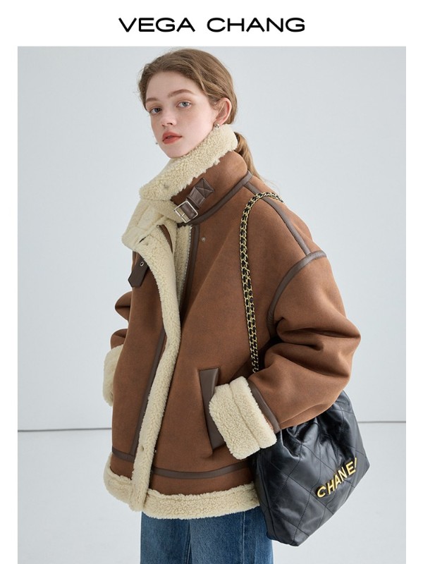 ヤダンスタイルのフェイクファーショートコート（レディース）2025年秋冬物 バーンスタイルの豪華なコート