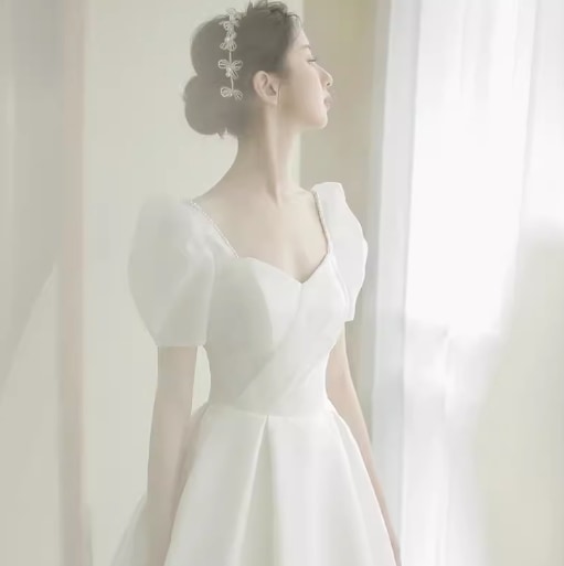 パーティードレス レディース ワンピース ロング 半袖 パフスリーブ Vネック Aライン 背中開き フェミニン ハイウエスト かわいい 大人可愛い きれいめ シンプル カジュアル 上品 おしゃれ 9,713円