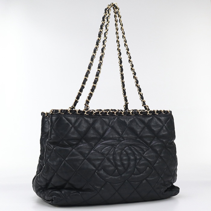 【中古】チェーンショルダーバッグ ショルダーバッグ ラムスキン ブラック レディース　Aランク