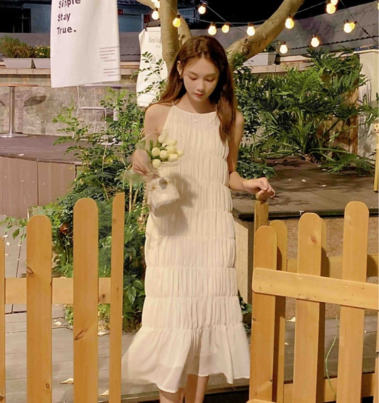 ティアード ワンピース ロング丈 袖なし ノースリーブ ラウンドネック Aライン フリル ポリエステル かわいい シンプル 上品 大人可愛い とろみ感 無地 春 夏 10代 20代 30代 40代