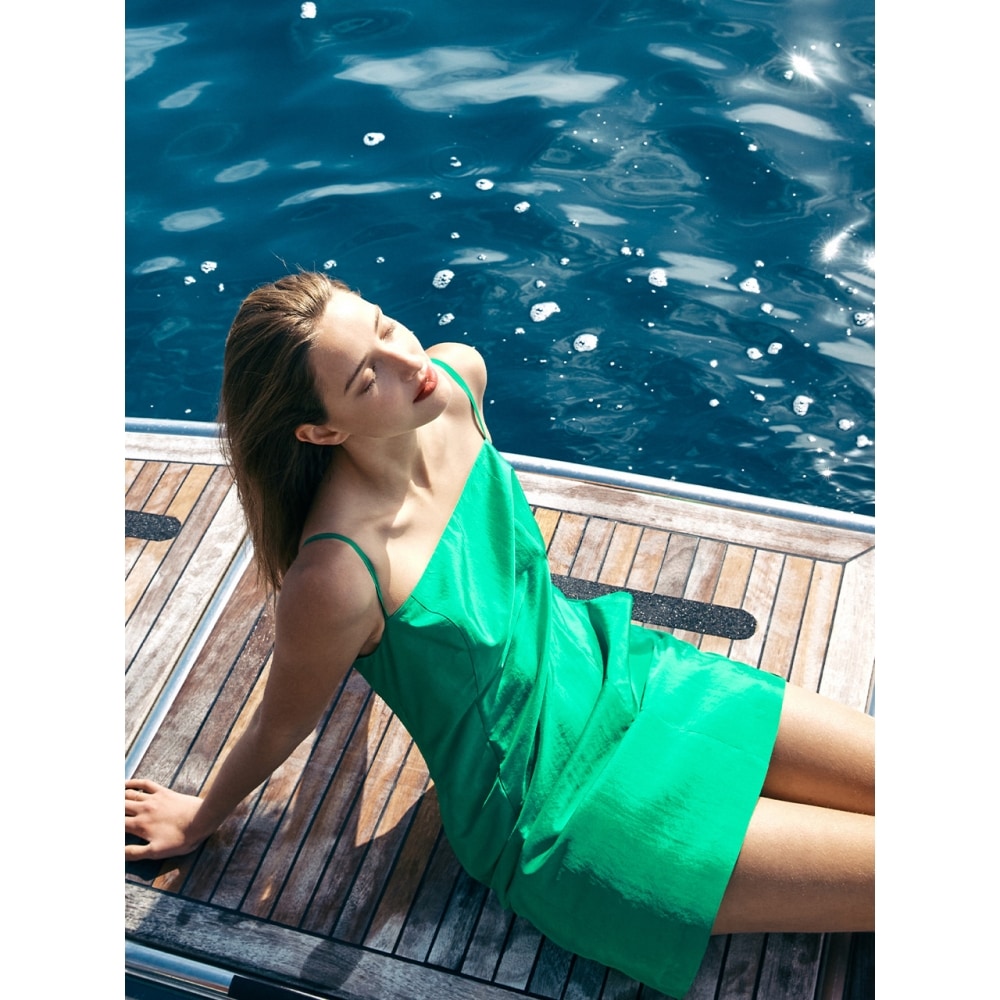AND YOU VENEZIA バックレスミニワンピース (グリーン)