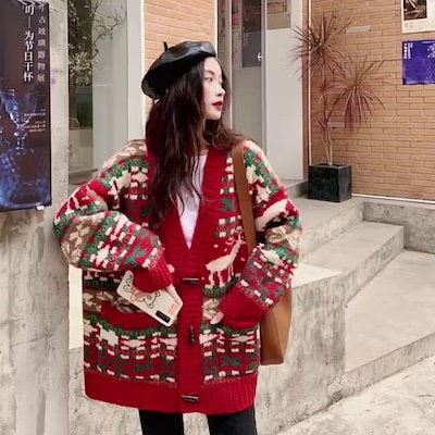 サンタコスプレ クリスマスの赤いセーターのカーディガンコートを厚くして女性の秋冬の外で着る