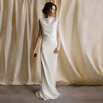 新品ウェディングドレス ウエディングドレス白 パーティー セクシー露背 花嫁ロングドレス 結婚式 トレーンライン 二次会 フォームドレス お呼ばれ 挙式hs6451