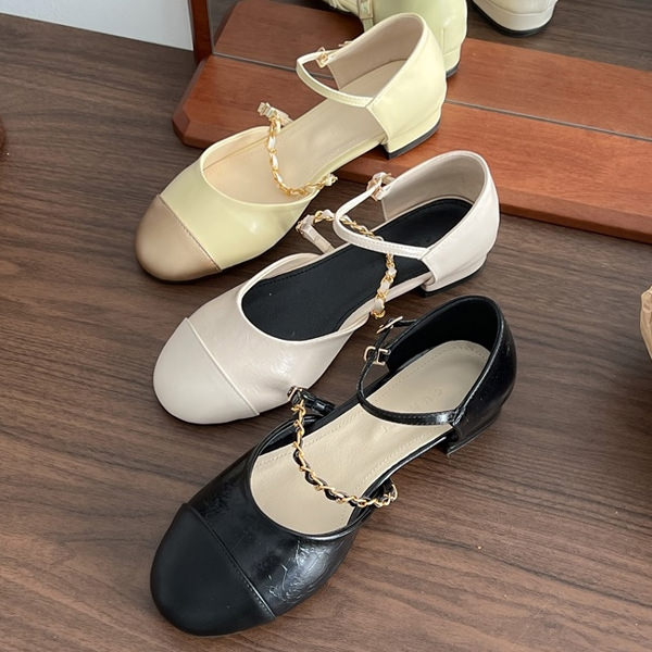 パンプス バレエシューズ ストラップ キャップトゥ セパレート フラット レディース ぺたんこ 黒 黄 ブラック レモン アイボリー 歩きやすい 靴 婦人靴 韓国 9,480円