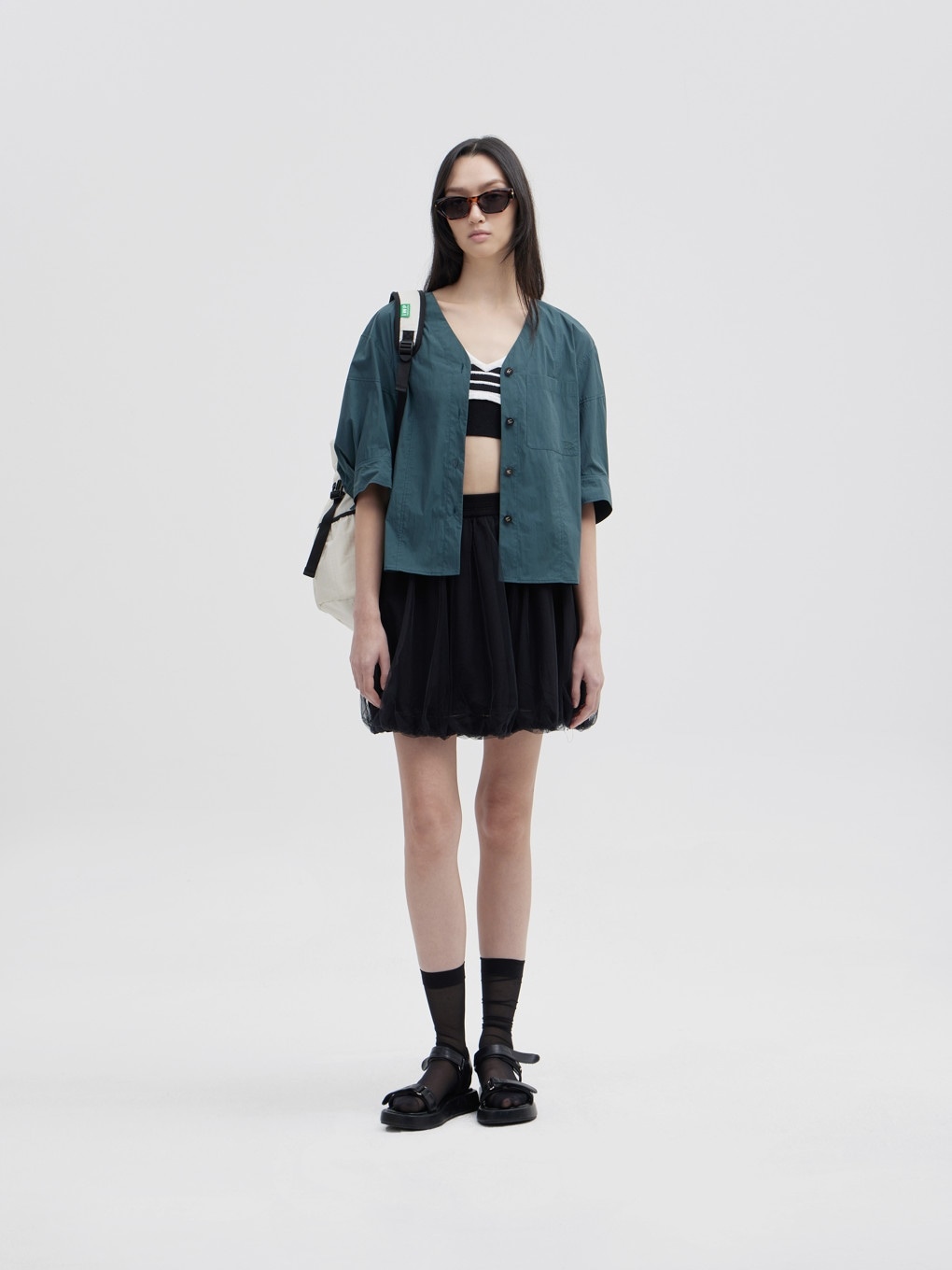 Vネック ブラウス