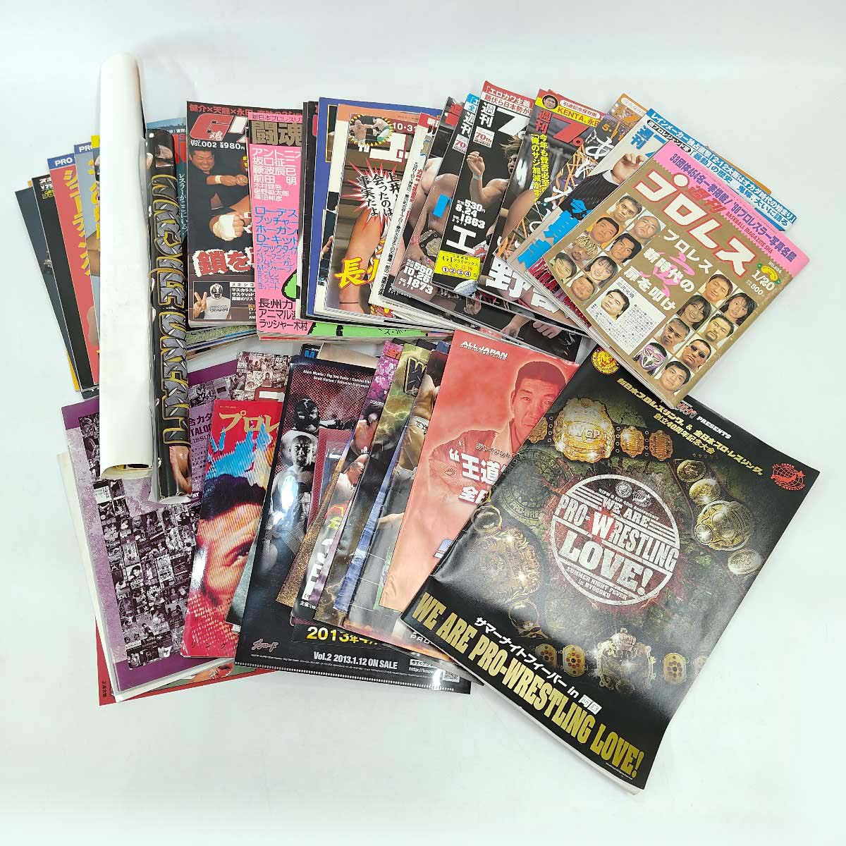 【中古】全日 新日 プロレス 雑誌 パンフレット ジャイアント馬場 アントニオ猪木 長州力 タイガーマスク まとめ ポスター