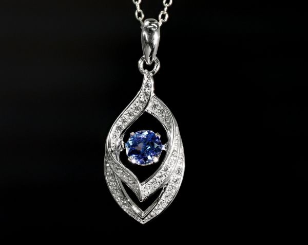 天然 タンザナイト クロスフォー ダンシングストーン ダイヤモンド ネックレス BOX