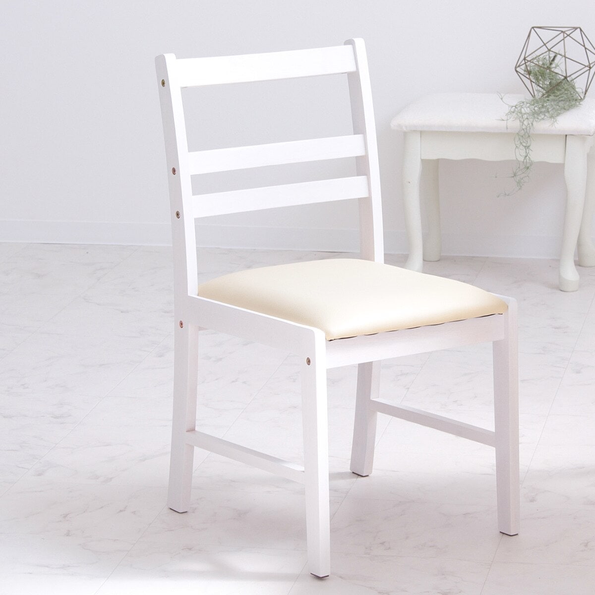 チェア Gallow 座面高42cm 木製 ホワイト フレンチカントリー イス チェアー ダイニングチェアー ワークチェア デスクチェア 天然木 合皮レザー シンプル 白家具 北欧風 おしゃれ 白
