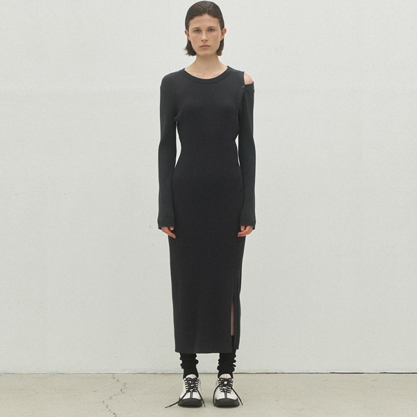 (OP-6228)ESSENTIAL CUTOUT KNIT DRESS