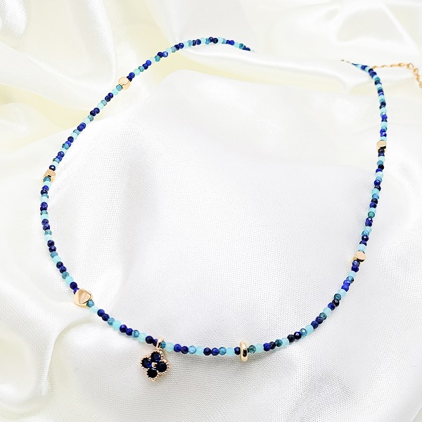 ブルーミングラピスラジュリー宝石ネックレス
