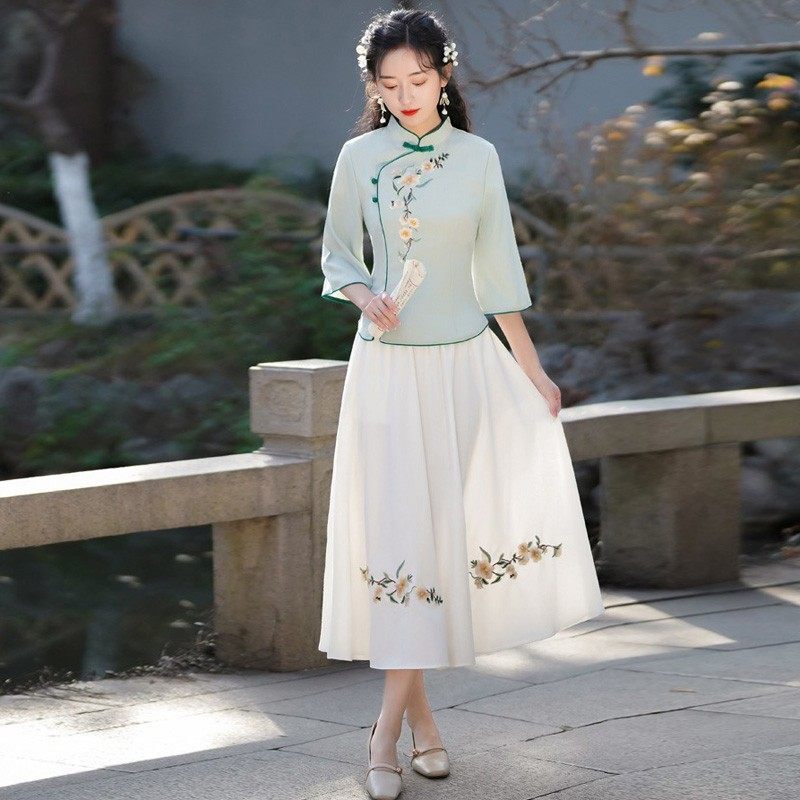 衣装 コスプレ コスチューム ミモレ ミモレ丈 ロング ロング丈 袖あり 7分袖 七分袖 ホルターネック セットアップ セパレート 上下セット 刺繍 かわいい 大人可愛い おしゃれ お洒落 アジアン