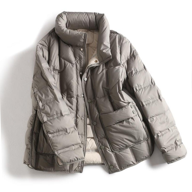 レディースショート軽量ダウンジャケットファッショナブルな秋冬新スタイルシームレス接着ダブルポケットスタンドカラーシングルブレストダックダウンジャケット