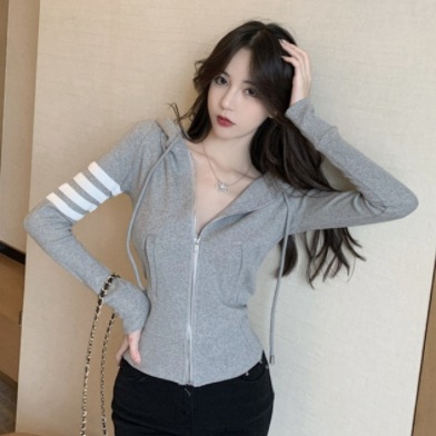 ニットパーカー トップス カーディガン フーディー スポーティ グレー 灰色 ショート丈 袖あり