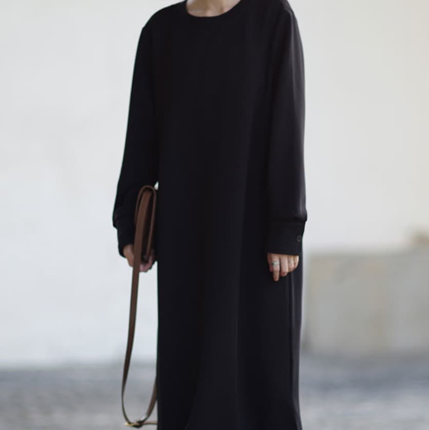 ワンピース デート ロング 袖あり 長袖 スリム タイト 細身 かわいい 大人可愛い きれいめ シンプル カジュアル 大人 上品 おしゃれ お洒落 主役級 存在感 春 秋 10代 20代 30代